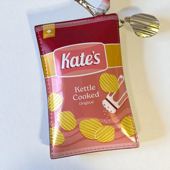 NWT KATE SPADE POTATO CHIP WRISTLET CARDHOLDER - Picture 2 of 5